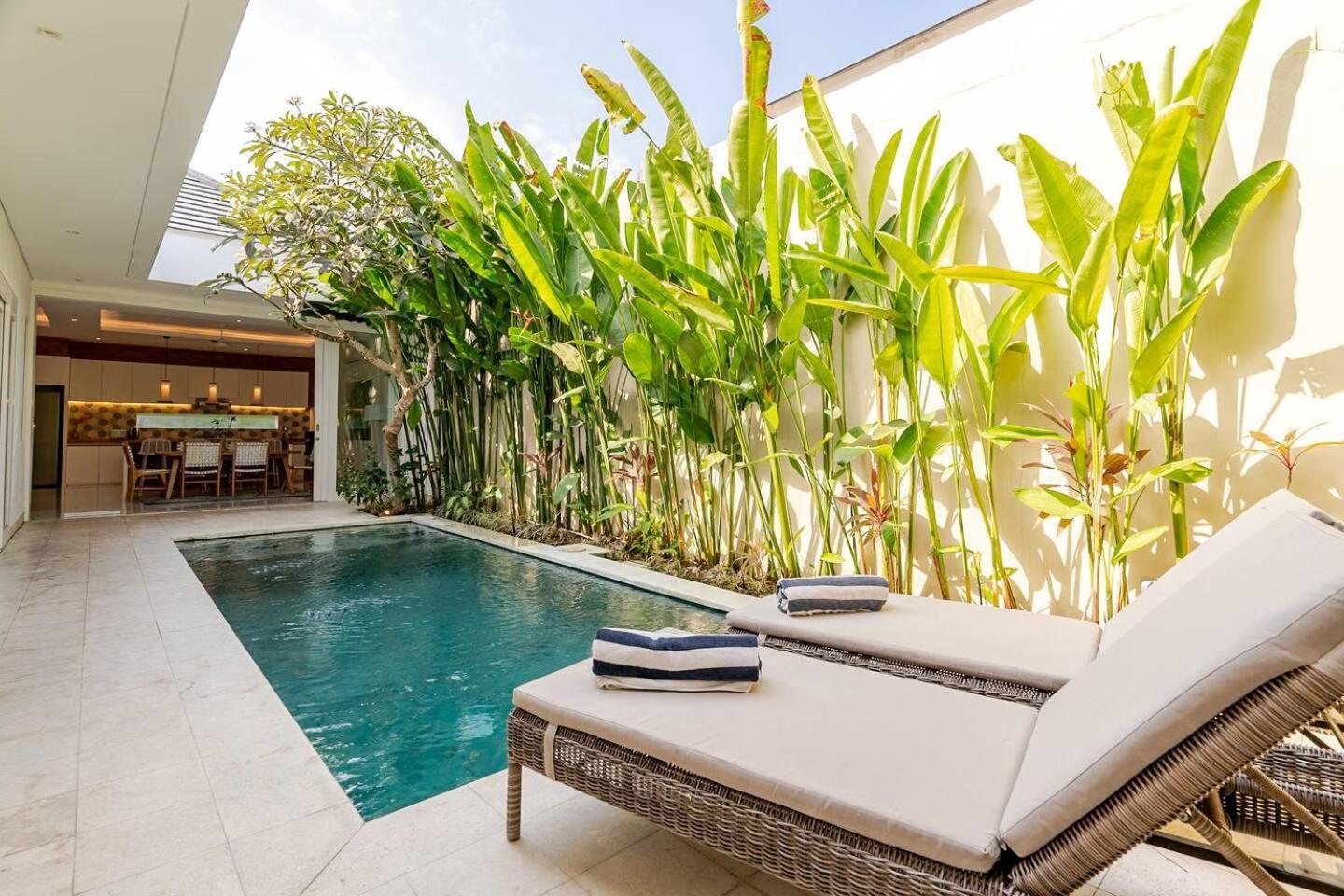 סמיניאק Villa Vana, Sitara Villa Group מראה חיצוני תמונה
