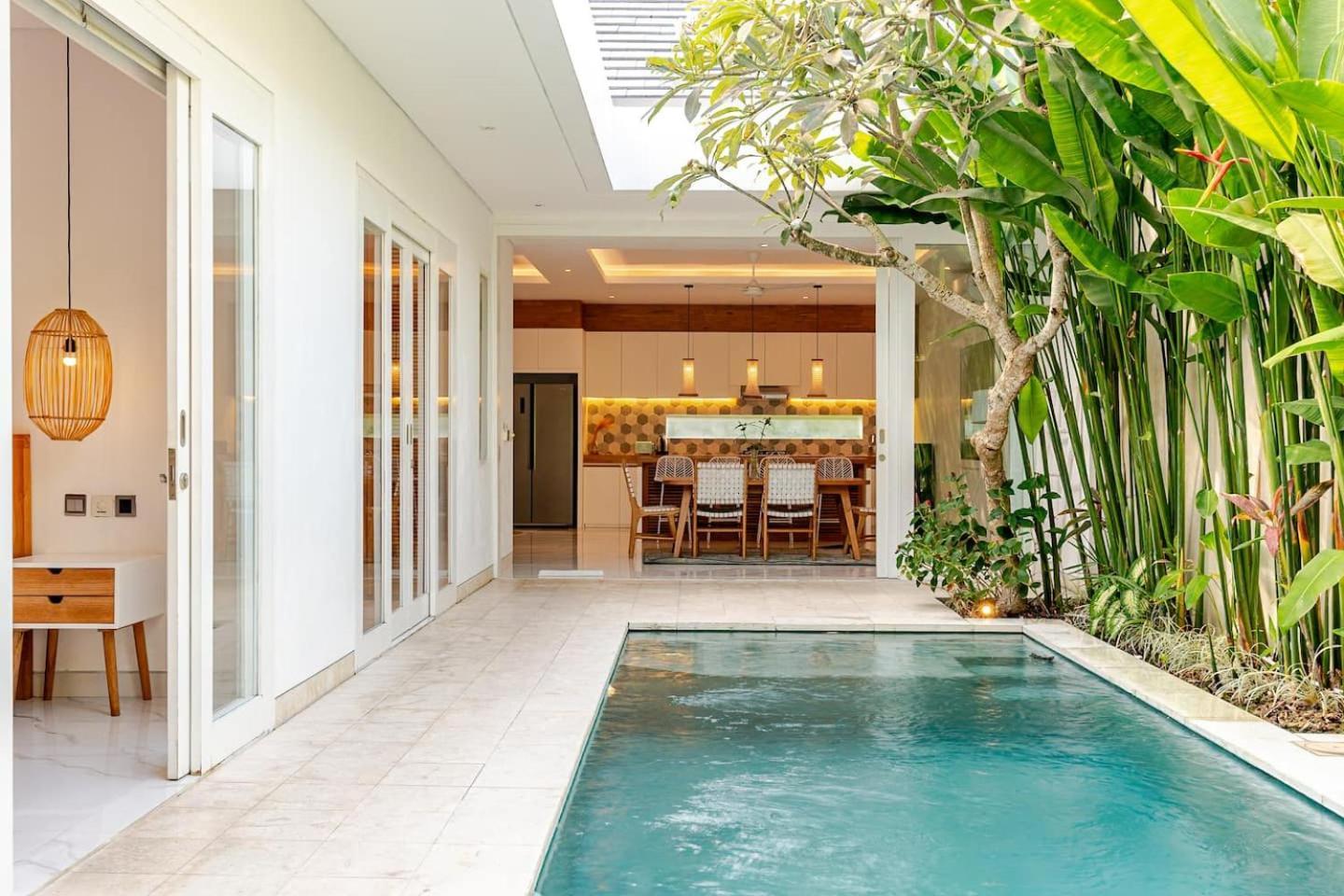 סמיניאק Villa Vana, Sitara Villa Group מראה חיצוני תמונה